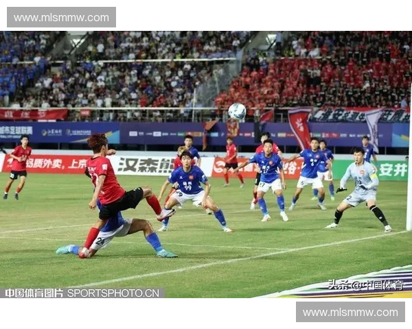 围绕扬州足球联赛全面探讨城市体育高质量发展蓝图构想与实践方向